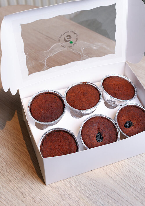 6 Pcs Of Blueberry Muffins