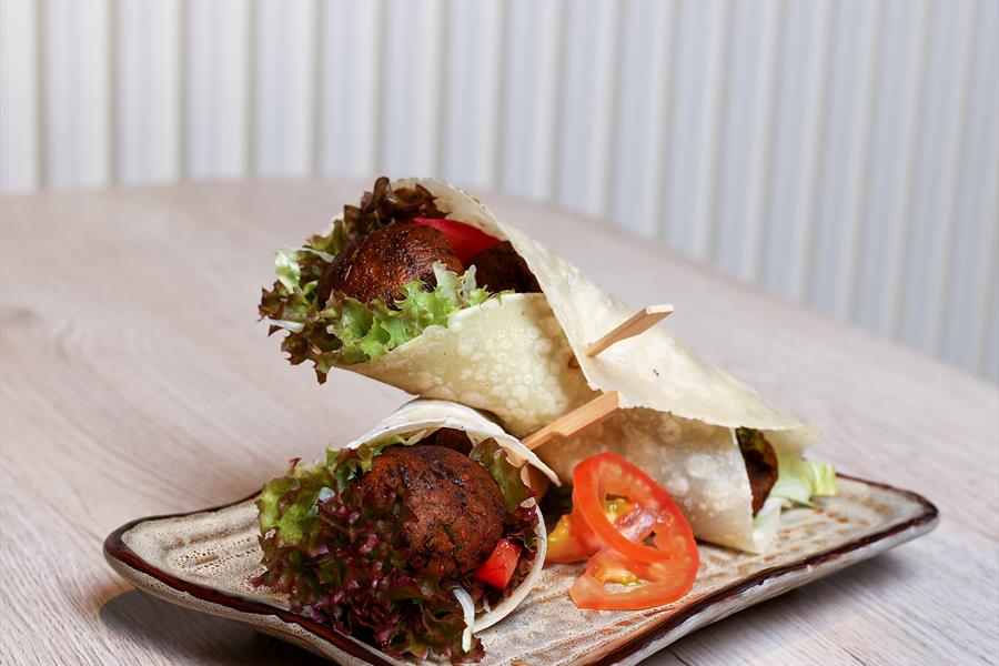 Falafel tahini wrap
